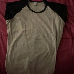 Grey and black baseball tee short sleeve large